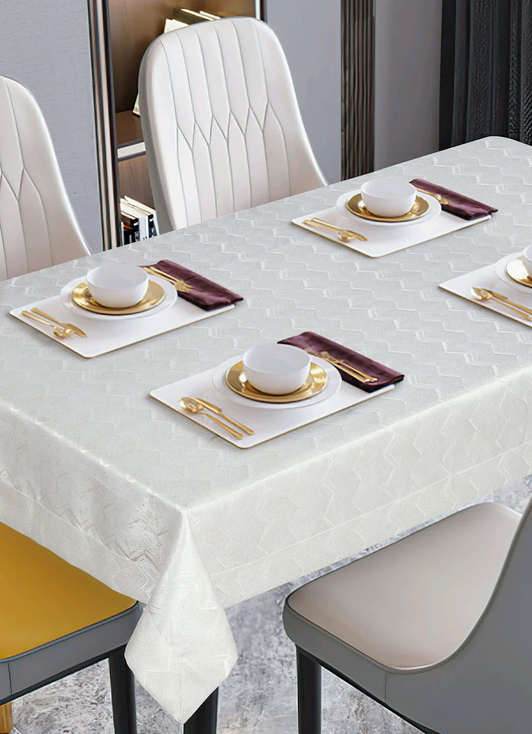 VLT-PRINCESS WHITE ' TABLECLOTH