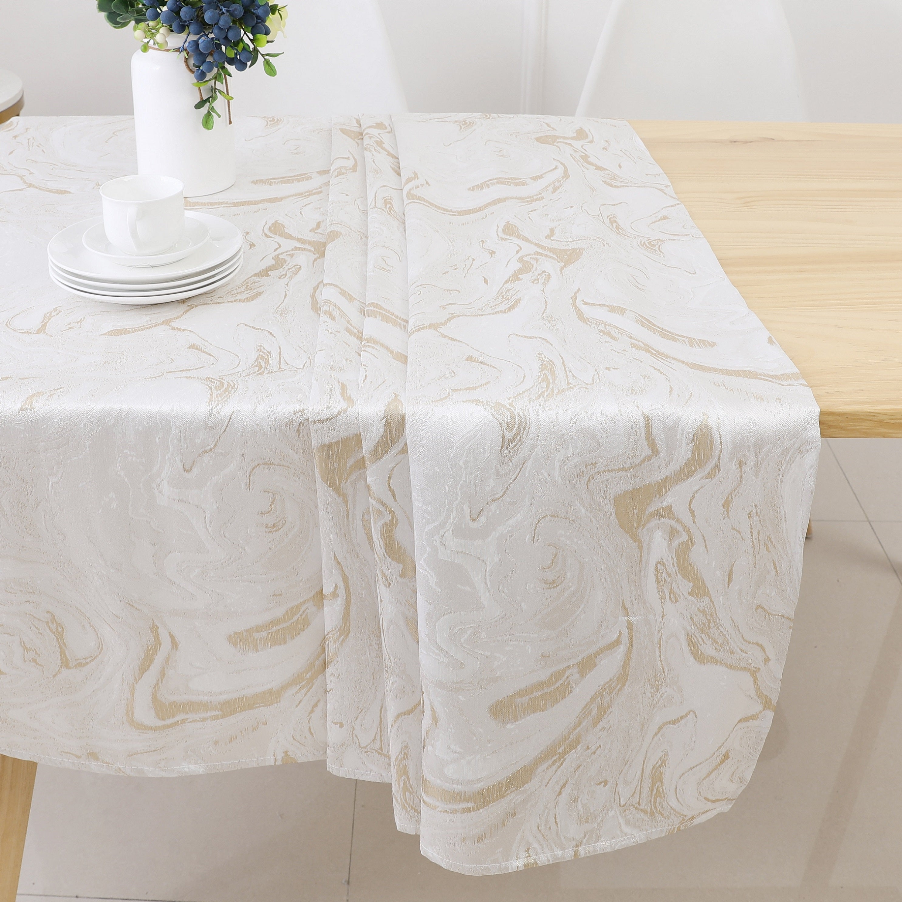MG-1327 WHITE GOLD WAVE TABLECLOTH