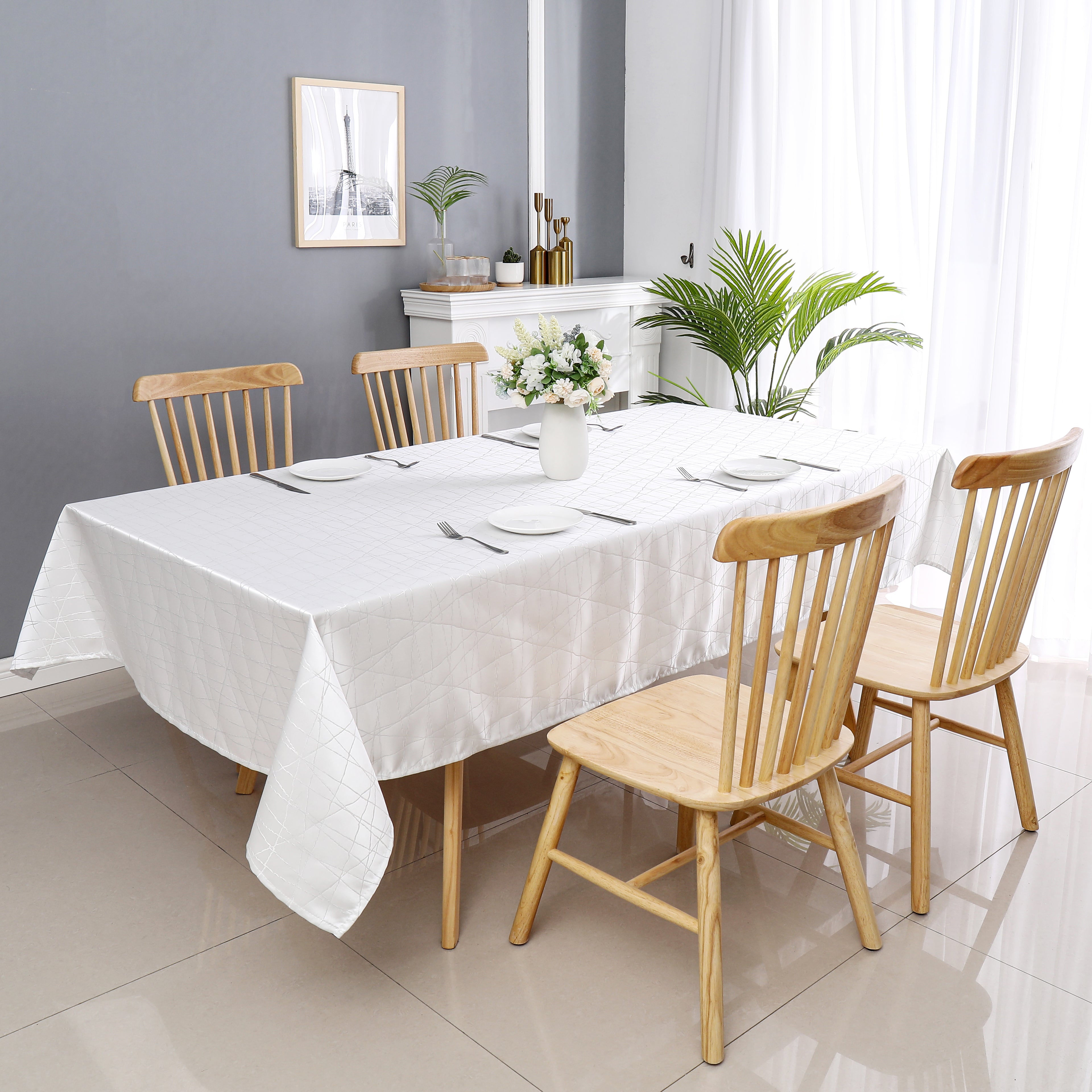 MG-1333 WHITE SILVER RAYS TABLECLOTH