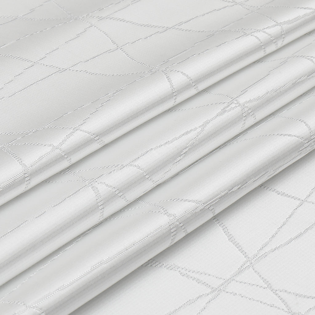 MG-1333 WHITE SILVER RAYS TABLECLOTH