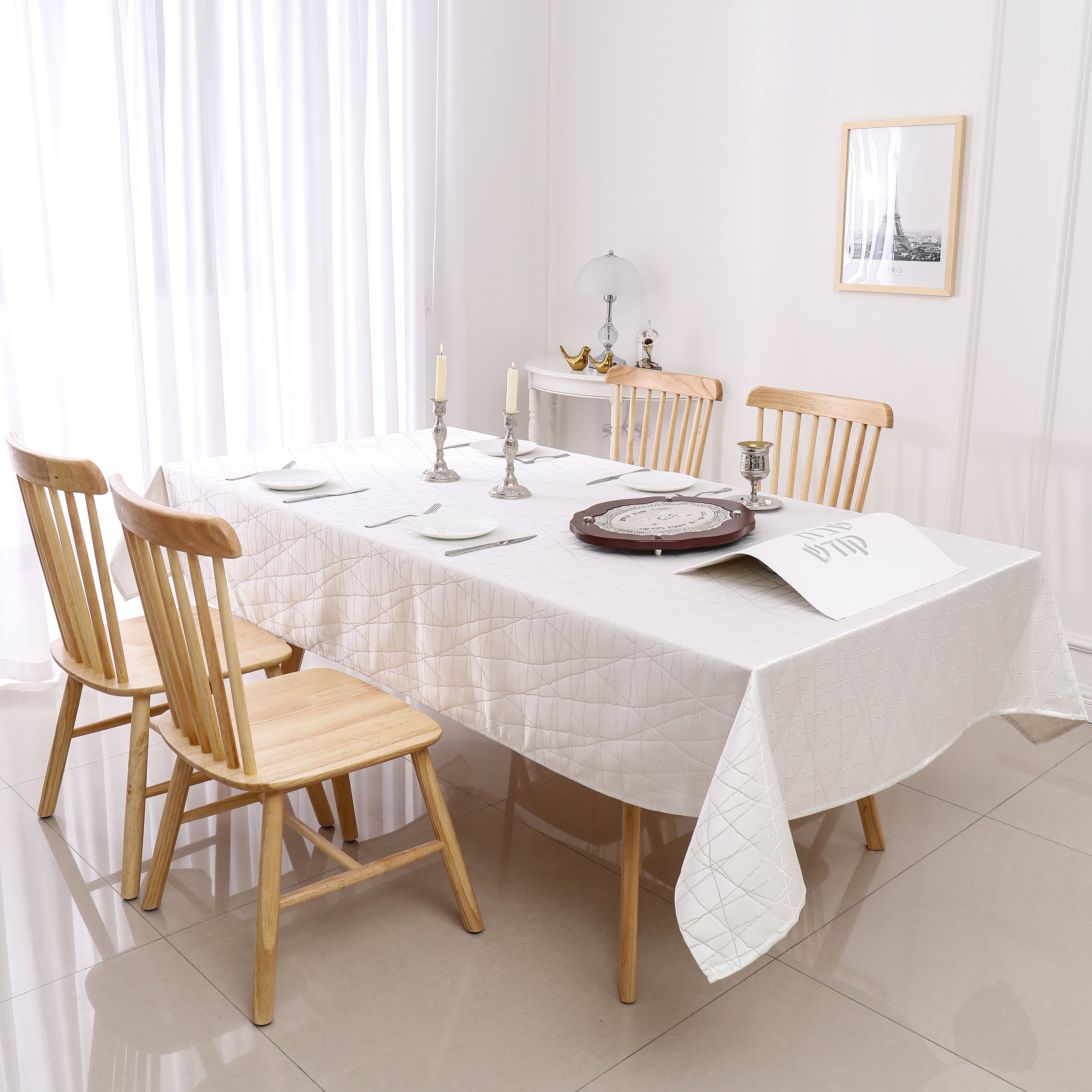 MG-1334 WHITE GOLD RAYS TABLECLOTH