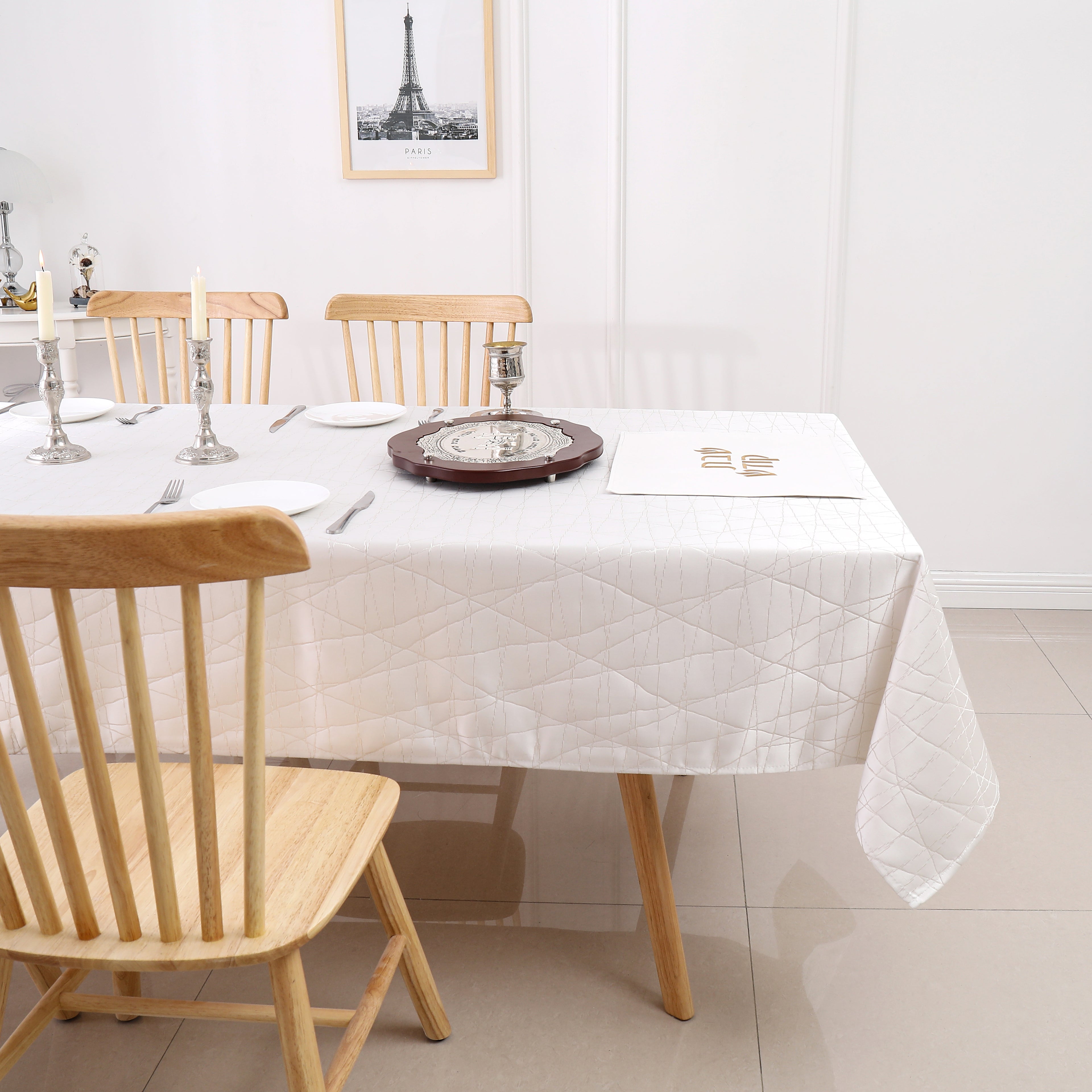 MG-1334 WHITE GOLD RAYS TABLECLOTH