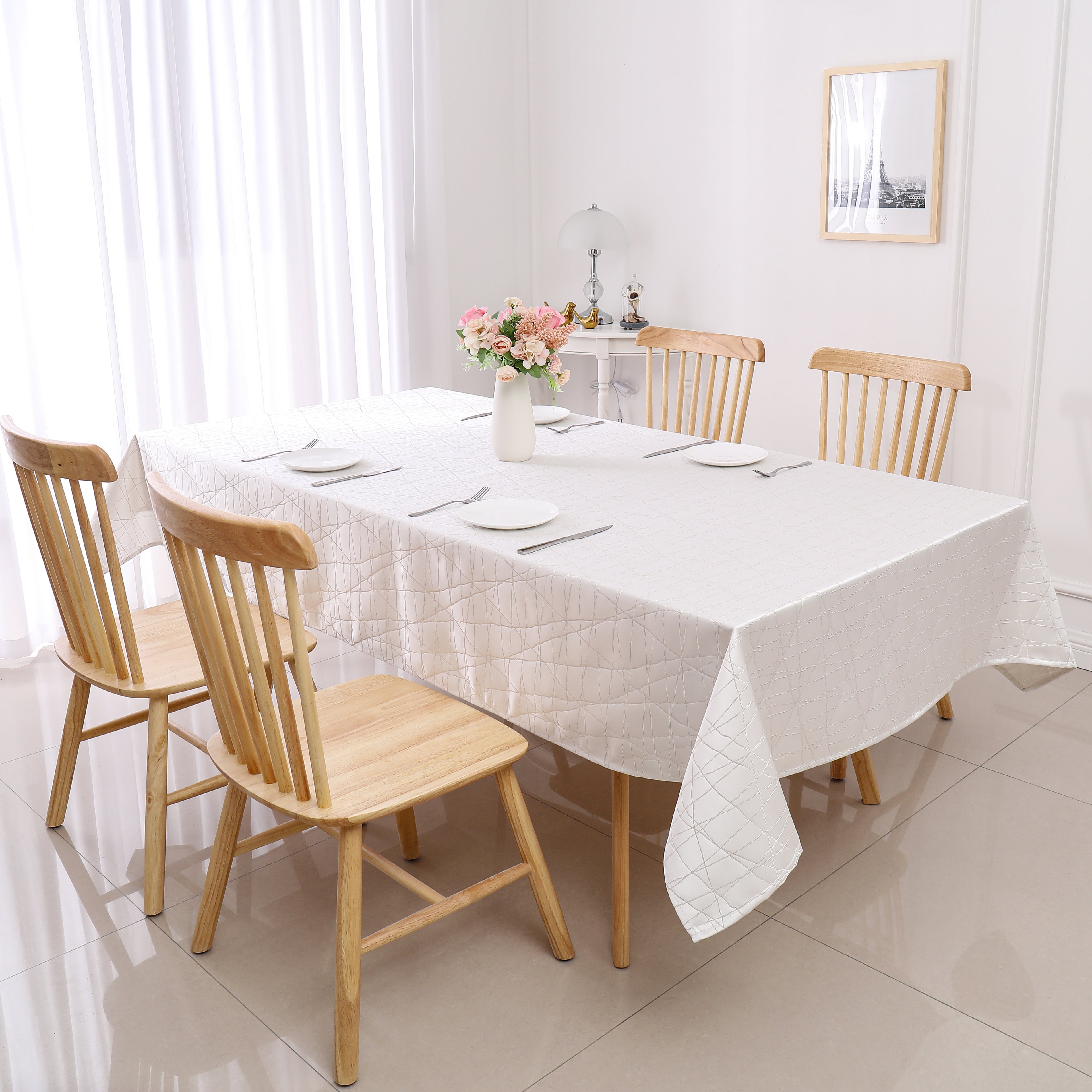 MG-1334 WHITE GOLD RAYS TABLECLOTH