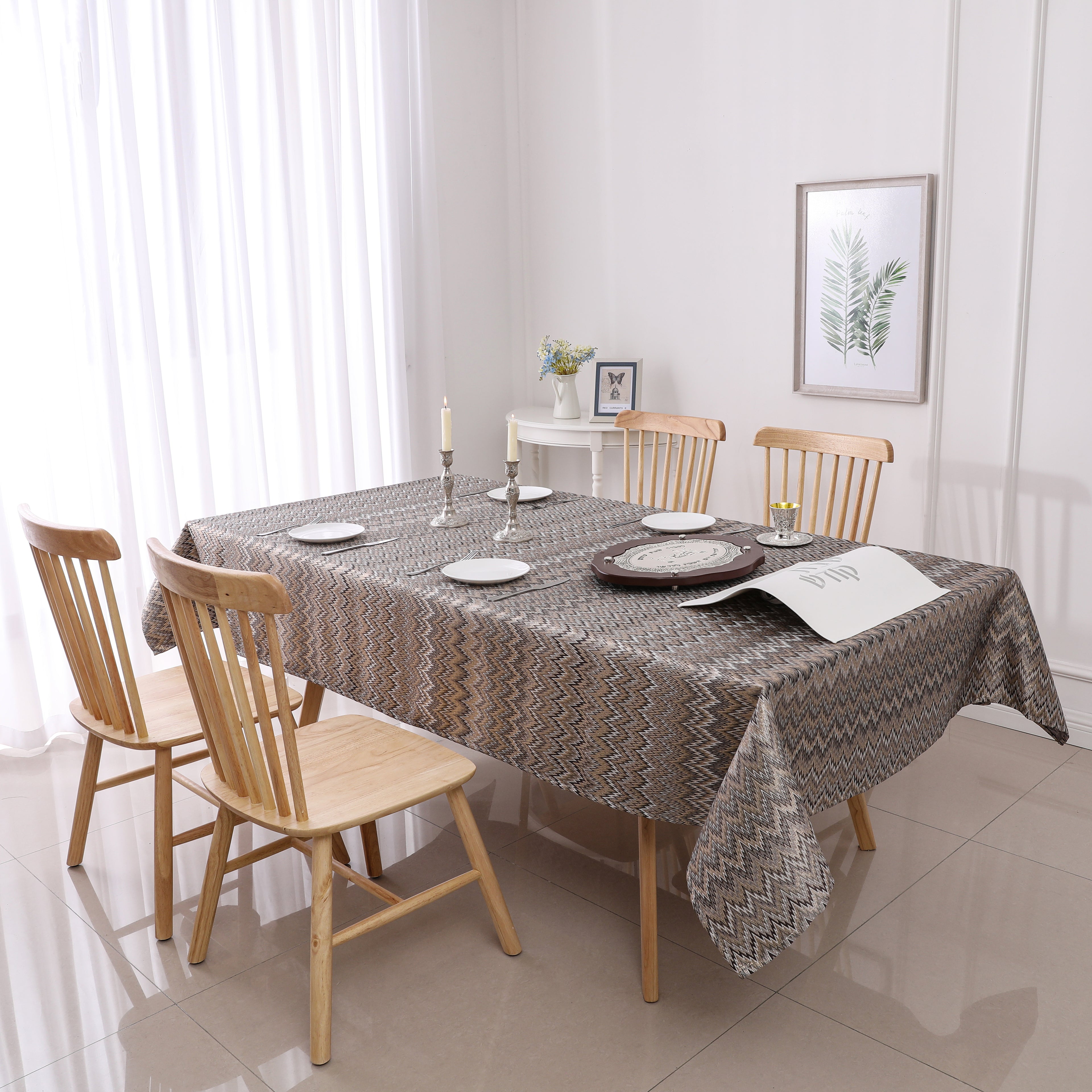 MG-1340 ZIG ZAG DARK TABLECLOTH