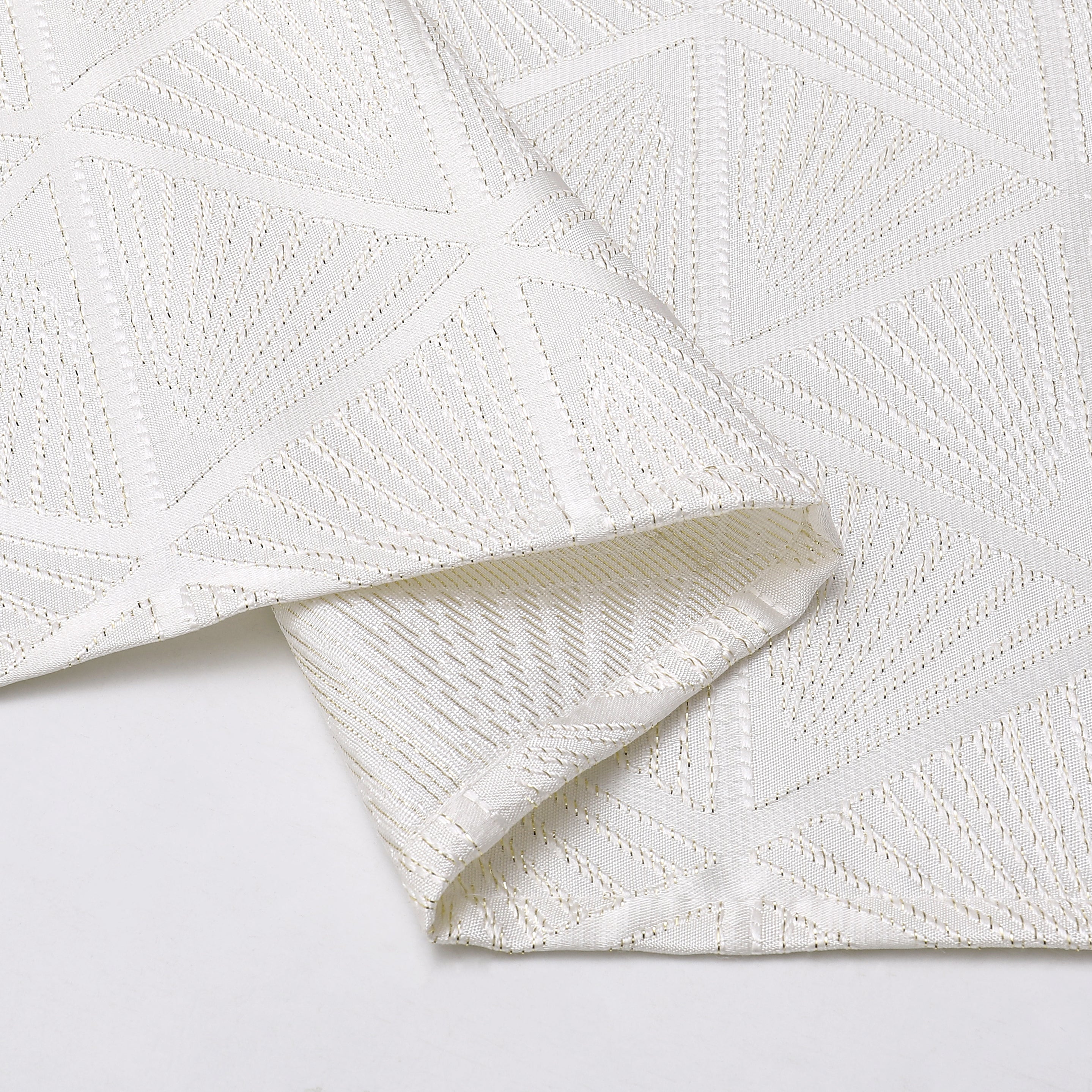 MG-1343 GOLD DIAMOND TABLECLOTH