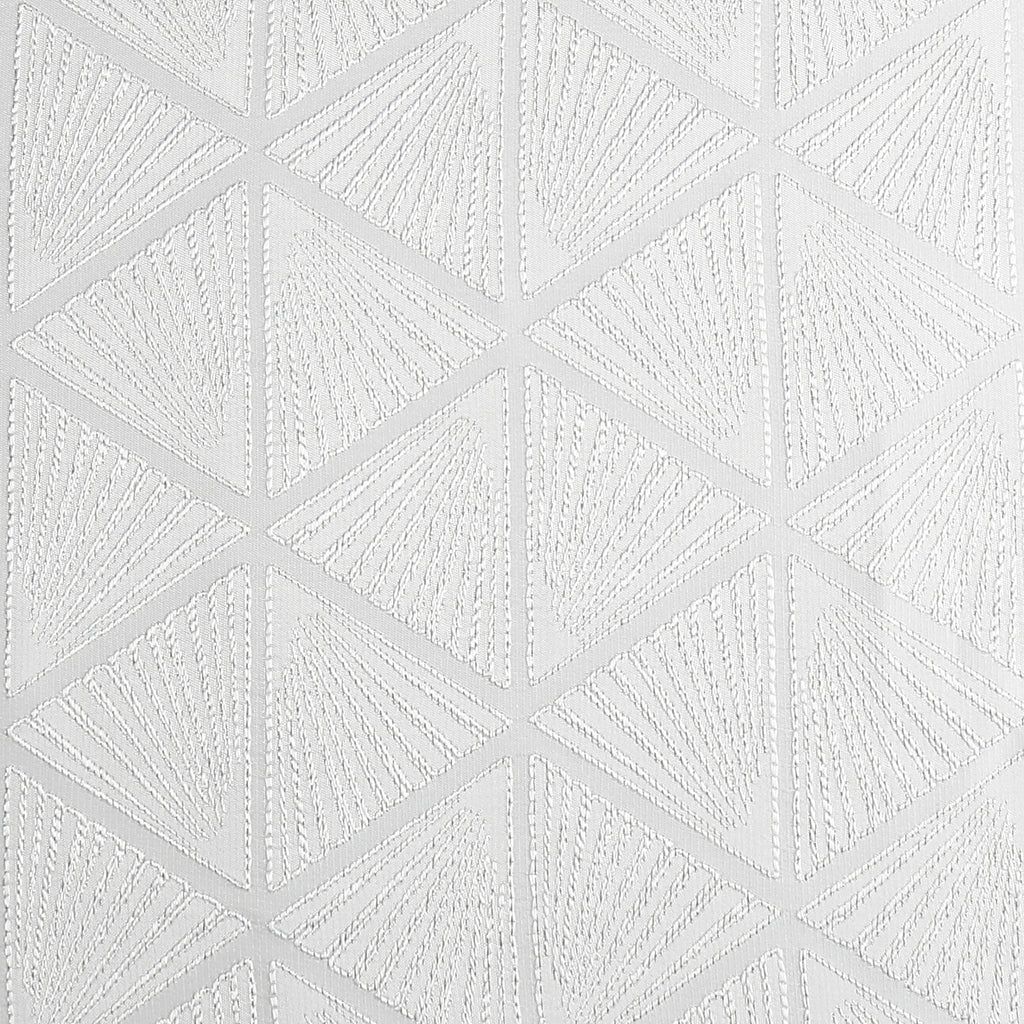 MG-1344 SILVER DIAMOND TABLECLOTH
