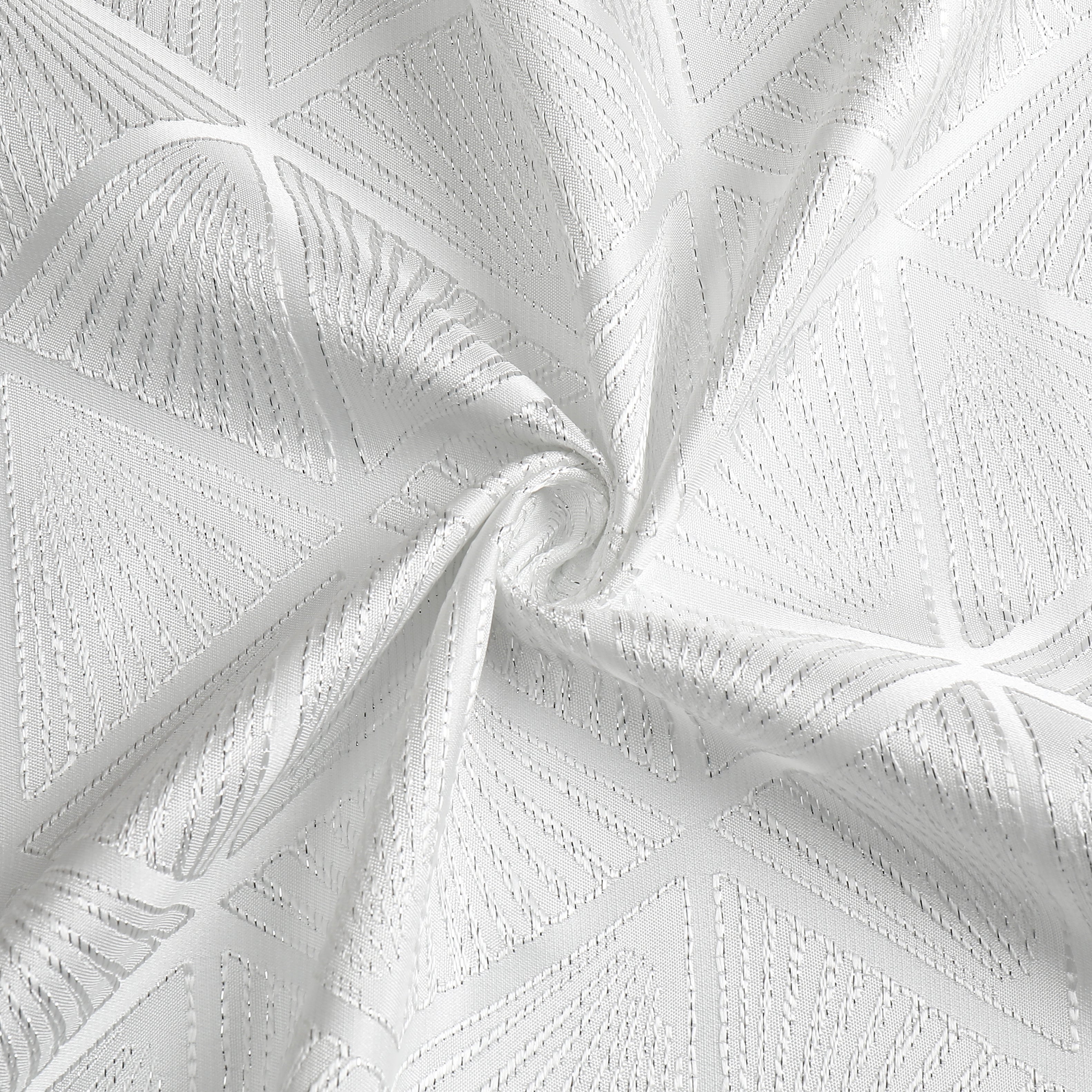 MG-1344 SILVER DIAMOND TABLECLOTH