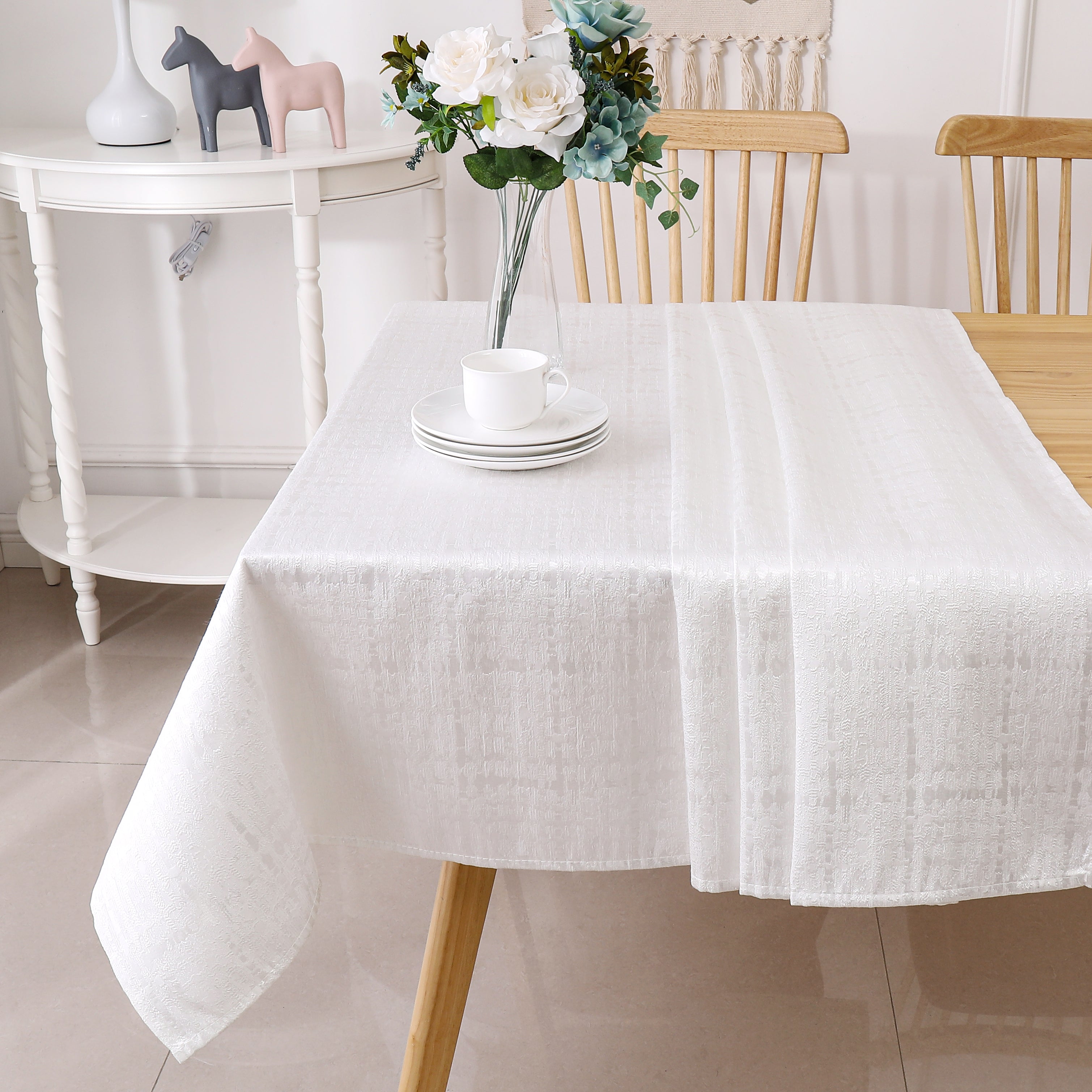 MG-1357 JACQUARD TABLECLOTH