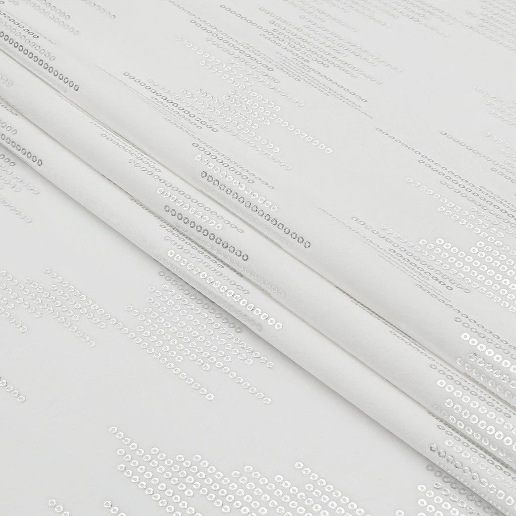 MG-1401 SILVER DOTTED VELVET 144' TABLECLOTH