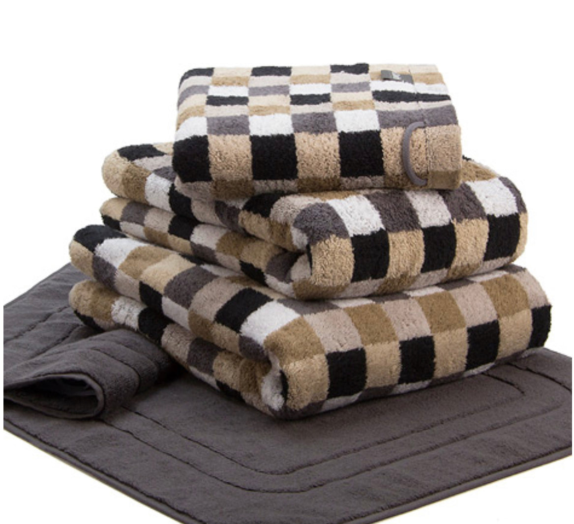 checked towel